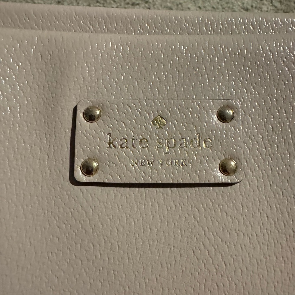 Kate Spade Purse - Picture 2 of 7